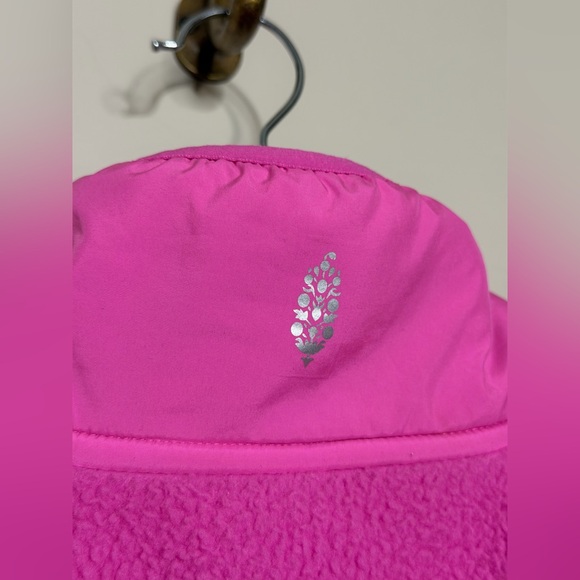 Free People Hit The Slopes Fleece Jacket in Hot Pink - Picture 8 of 8